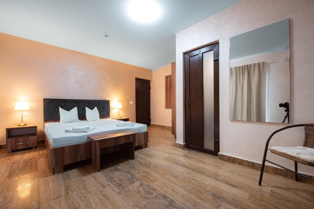 Hotel La Dudu Vama Veche Exteriér fotografie