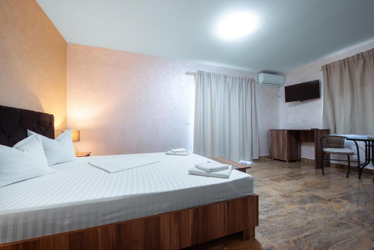 Hotel La Dudu Vama Veche Exteriér fotografie