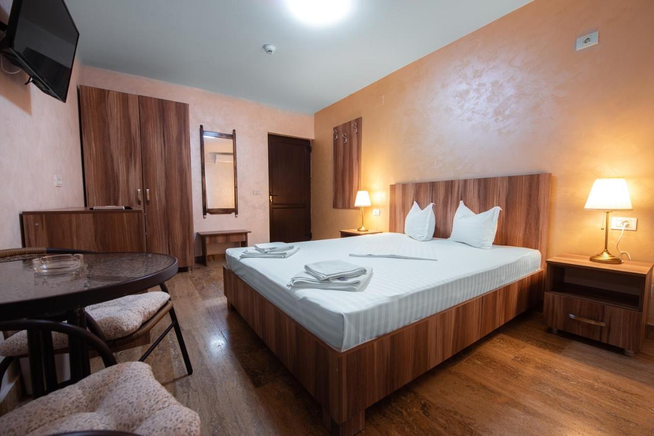 Hotel La Dudu Vama Veche Exteriér fotografie